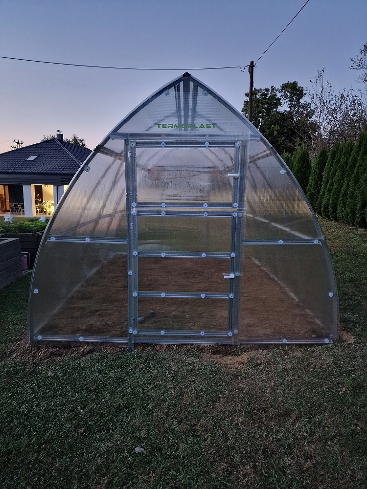 Greenhouse Stevia (3 x 10 x 2,5m, brez, 4 mm)